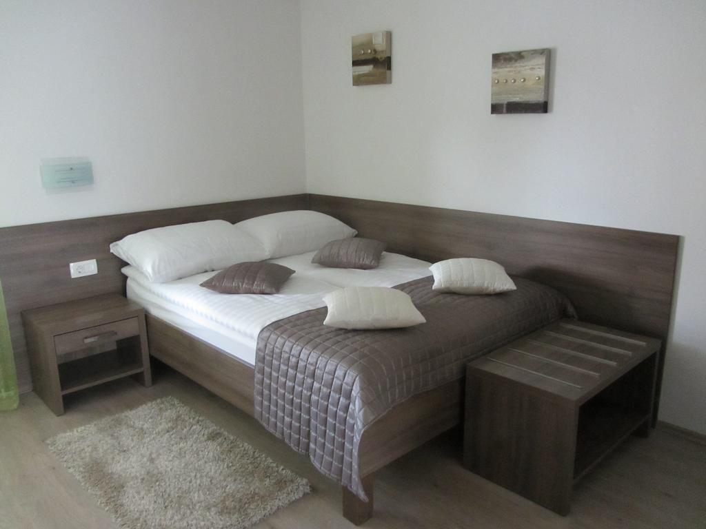 Villa Tollazzi Logatec Cameră foto